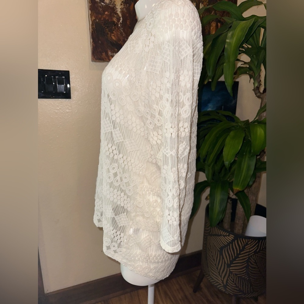 🔴EUC eyeshadow boho laced off white shirt with sleeve SZ 1X - Picture 3 of 5